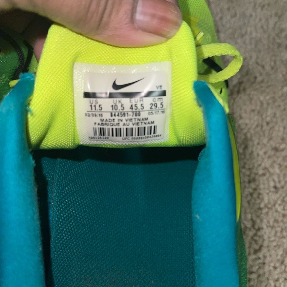 Nike Sneakers - Picture 2 of 7